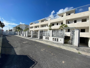 Foto Villa unifamiliare a Parete di 165 m² con 4 locali in vendita