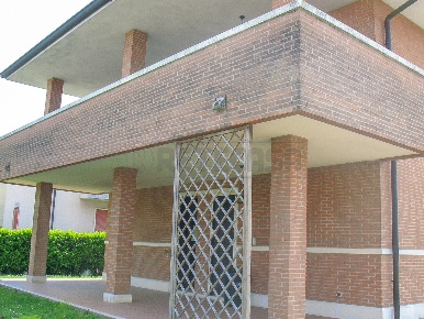 Foto Villa unifamiliare in VIA DEI GRANATIERI, Torri di Quartesolo