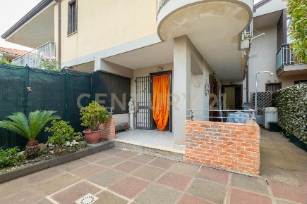 Foto Appartamento in Via Simone Neri 7, Mascali Centro di 51 m² in vendita