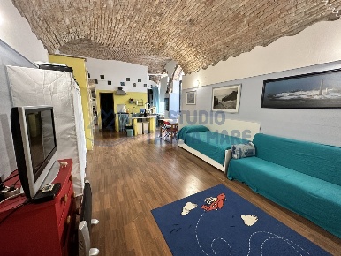 Foto Appartamento in Vico Ciazo, Taggia Centro di 45 m² con 2 locali