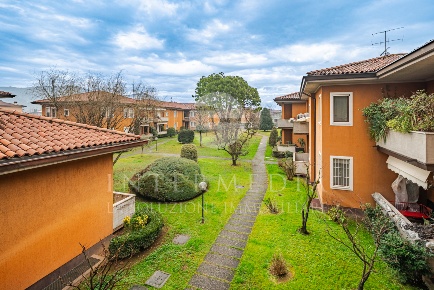 Foto Appartamento in Via Prati, Rezzato di 146 m² con 4 locali in vendita