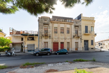 Foto Villa singola in piazza 4 novembre 4, Mascali Centro di 420 m²