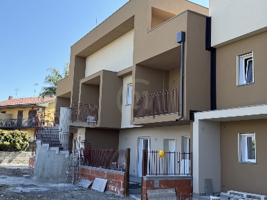 Foto Appartamento a San Gregorio di Catania Centro di 130 m² con 4 locali