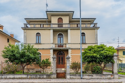 Foto Villa bifamiliare in Via Antonio Gramsci 156, Bagnolo Mella Centro