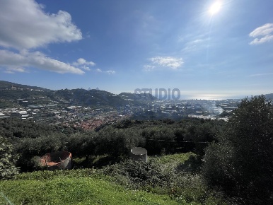 Foto Villa singola in Regione Tuvi 28, Taggia di 50 m² con 2 locali