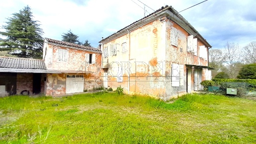 Foto Villa bifamiliare a Piazzola sul Brenta Centro di 365 m² con 20 locali