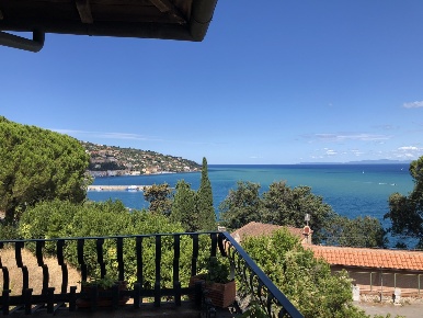 Foto Appartamento in Via Discesa del Valle snc, Monte Argentario di 99 m²