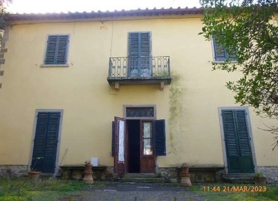 Foto Appartamento in Via Mugnana, Greve in Chianti di 343 m² con 6 locali