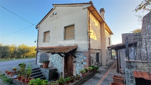 Foto Villa in via Dei Fossi 13, Sinalunga in vendita