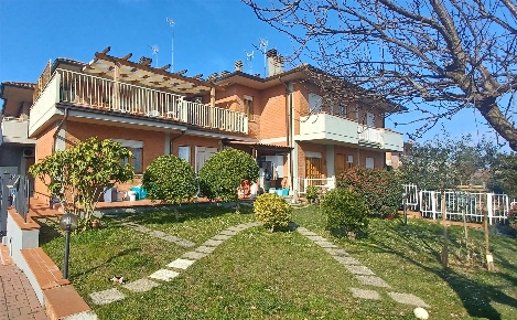 Foto Appartamento in via Delle Terme Sud 26, Montepulciano di 90 m²