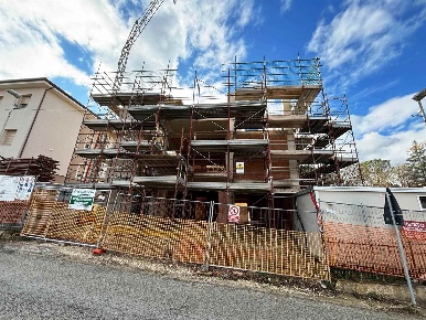 Foto Villa bifamiliare a San Severino Marche Centro di 254 m² con 10 locali