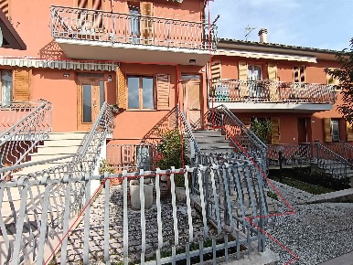 Foto Appartamento a San Severino Marche Cesolo di 86 m² con 6 locali
