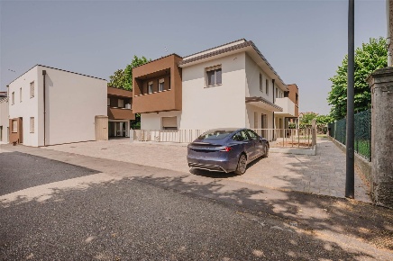 Foto Villa a schiera in VIA RIZZIERI SERATO, San Martino di Lupari Centro