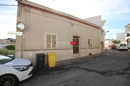 Foto Appartamento in Via Salita Lucarelli, Crispiano di 230 m² in vendita