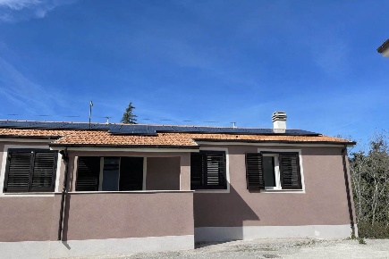 Foto Villa bifamiliare a San Severino Marche di 110 m² con 5 locali