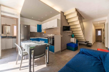 Foto Appartamento in Via Vanni  68, Cefalù Centro di 86 m² con 5 locali