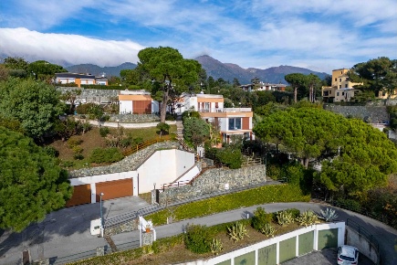 Foto Appartamento in Strada privata del Belvedere 4, Arenzano Pineta