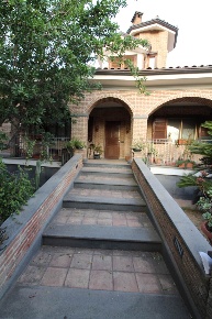 Foto Villa unifamiliare in VIA SCARLATTI 30, Motta Sant'Anastasia di 280 m²