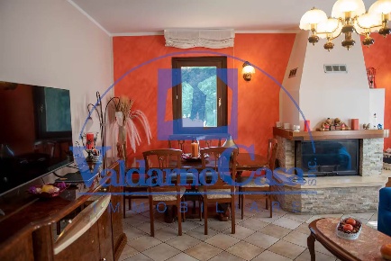 Foto Appartamento a Terranuova Bracciolini di 150 m² con 6 locali