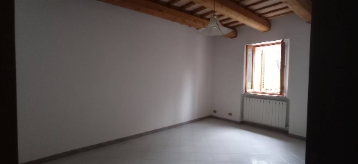 Foto Appartamento a San Severino Marche Centro di 190 m² con 6 locali