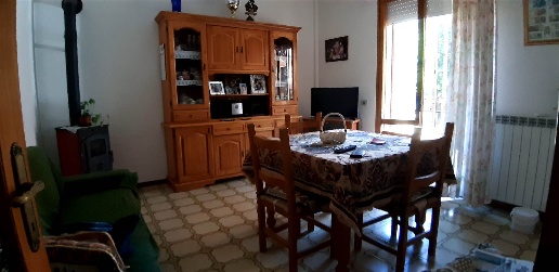 Foto Appartamento a Montepulciano di 90 m² con 5 locali in vendita