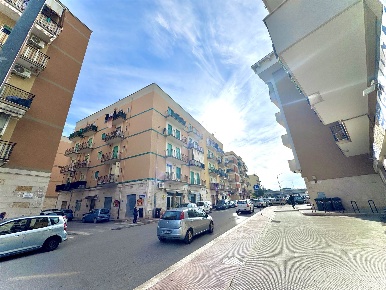 Foto Appartamento a Trani di 75 m² con 3 locali in vendita