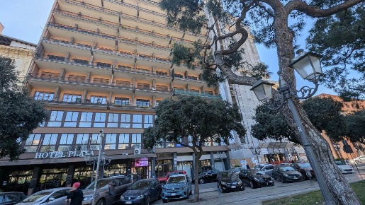 Foto Appartamento in VIA D'AQUINO 40, Taranto Borgo di 316 m² con 9 locali