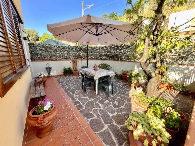 Foto Villa unifamiliare a Serravalle Pistoiese Centro di 114 m² in vendita