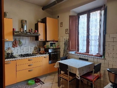 Foto Appartamento a Sinalunga di 70 m² con 5 locali in vendita