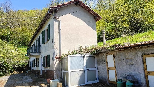 Foto Appartamento a Cairo Montenotte di 167 m² con 4 locali in vendita