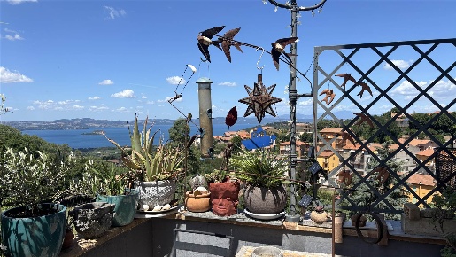 Foto Villa unifamiliare in via O. Borghesi, Montefiascone Centro di 178 m²