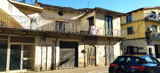 Foto Appartamento a Giffoni Valle Piana Mercato di 201 m² con 6 locali
