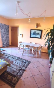 Foto Appartamento a Stradella Centro di 85 m² con 5 locali in vendita