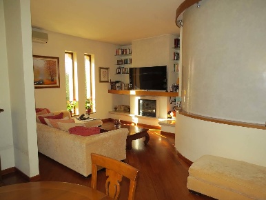 Foto Villa unifamiliare in Via Garibaldi, Rottofreno San Nicolò di 271 m²