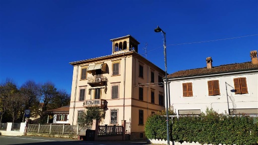 Foto Appartamento a Rottofreno Centro di 400 m² con 4 locali in vendita