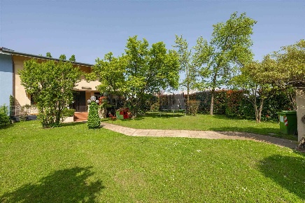 Foto Villa bifamiliare in Via caposeda 50, Montegrotto Terme Centro