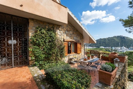 Foto Villa unifamiliare a Monte Argentario Porto Ercole di 200 m²
