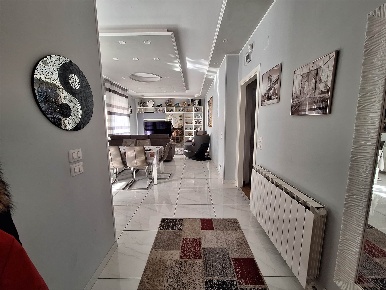 Foto Appartamento a San Severino Marche Centro di 150 m² con 8 locali