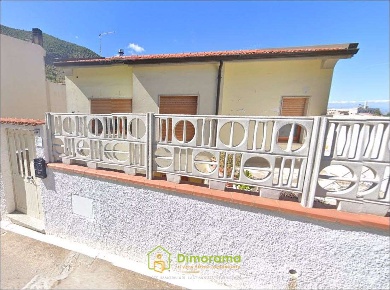 Foto Casa indipendente in via Gennargentu n. 14, Villacidro Centro