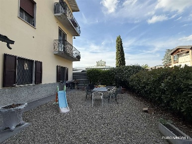 Foto Appartamento in Via Maestà, Montechiarugolo di 100 m² con 5 locali