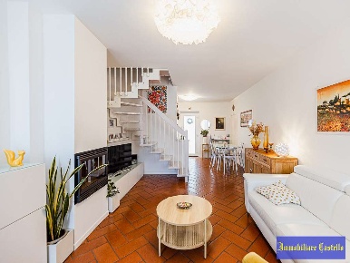 Foto Stanza in via Mazzini n.7, Castel d'Azzano in vendita