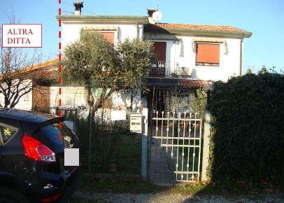 Foto Appartamento in via Milan, Zero Branco di 162 m² con 8 locali