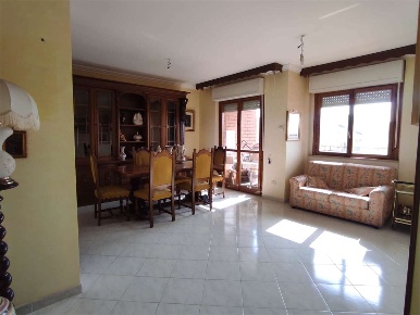 Foto Appartamento in Viale Europa 8, Ladispoli Miami di 110 m² con 4 locali