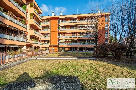 Foto Appartamento in via alfredo di dio 9, Olgiate Olona in vendita