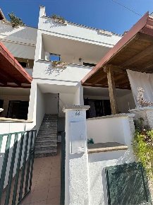 Foto Villa bifamiliare in via Elba 22, Ugento in vendita