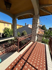 Foto Appartamento a Sinalunga di 145 m² con 6 locali in vendita