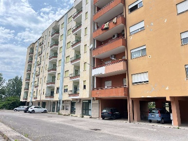Foto Appartamento in VIA GRAMSCI, Pontecorvo Centro di 130 m² con 6 locali