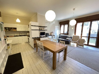 Foto Appartamento in via Garibaldi 12, Montechiarugolo Basilicanova