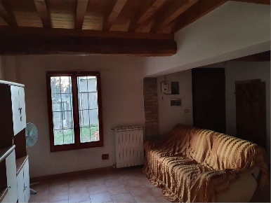 Foto Appartamento in VIA DEL PAPA, Crevalcore Centro di 100 m² con 5 locali