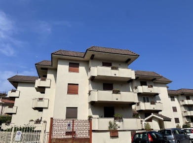 Foto Appartamento in Via roma, Casagiove di 148 m² con 4 locali in vendita